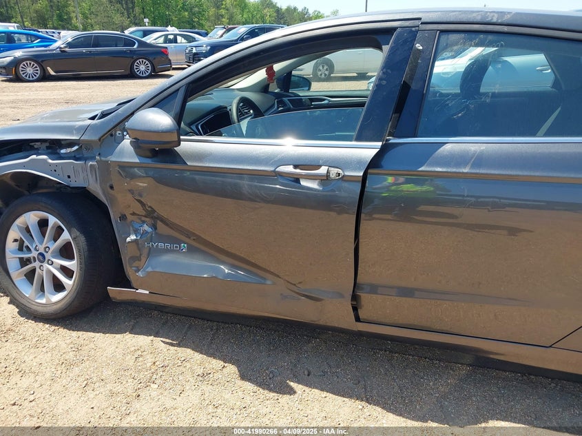 2019 FORD FUSION HYBRID SE - 3FA6P0LU7KR152189