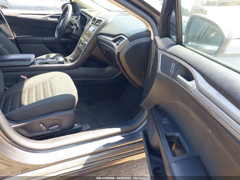 2019 FORD FUSION HYBRID SE - 3FA6P0LU7KR152189