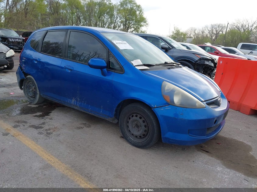 2008 HONDA FIT VIN: JHMGD38498S043827