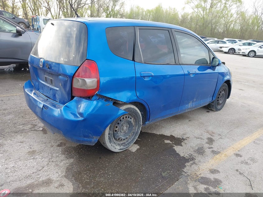 2008 HONDA FIT VIN: JHMGD38498S043827