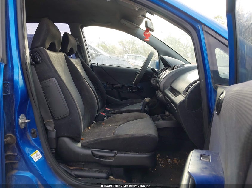 2008 HONDA FIT VIN: JHMGD38498S043827