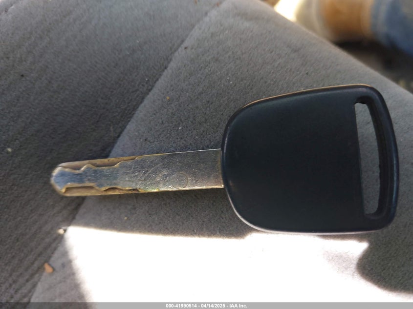 2011 HONDA CIVIC VIN: 2HGFA1F51BH541882