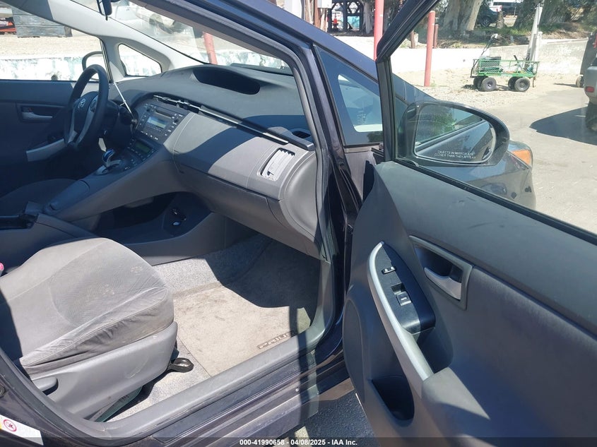 2011 TOYOTA PRIUS VIN: JTDKN3DU7B1371033