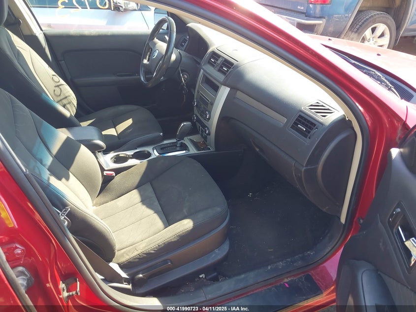 2010 MERCURY MILAN VIN: 3MEHM0HA5AR639365