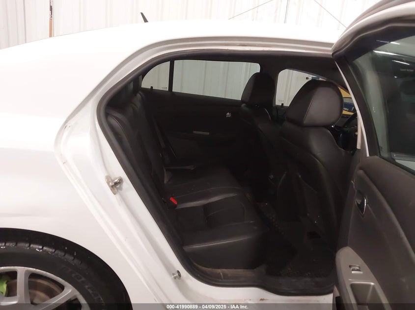 2011 CHEVROLET MALIBU VIN: 1G1ZE5E77BF378868