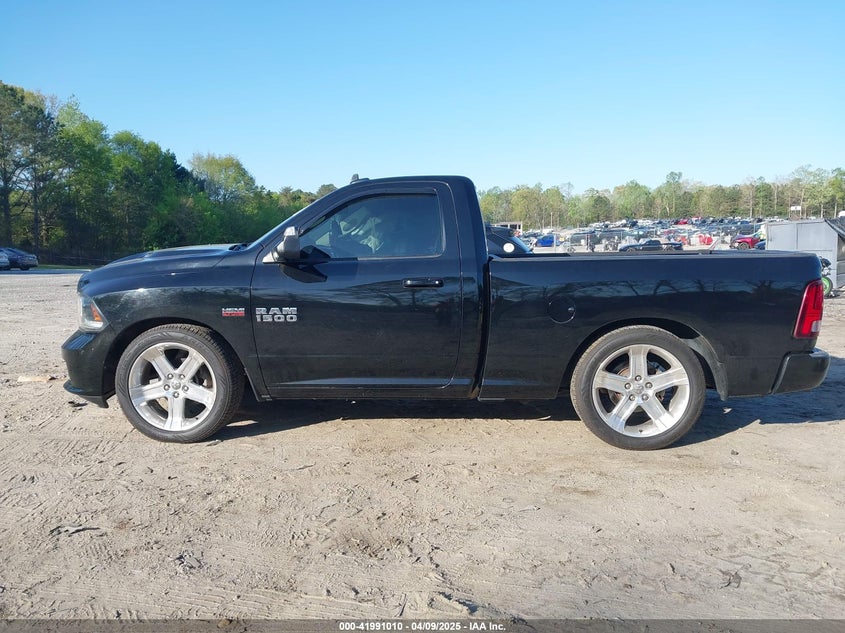 2015 RAM 1500 SPORT - 3C6JR6CT9FG574403