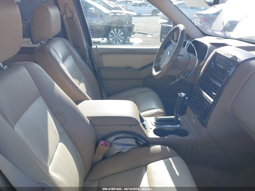 2008 FORD EXPLORER VIN: 1FMEU63E18UA79117