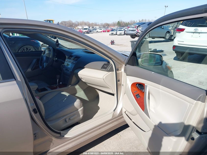 2008 TOYOTA CAMRY VIN: 4T1BK46K18U571614