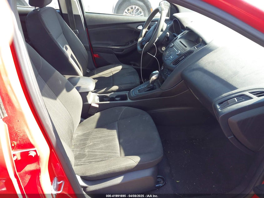 2015 FORD FOCUS SE - 1FADP3F29FL335407