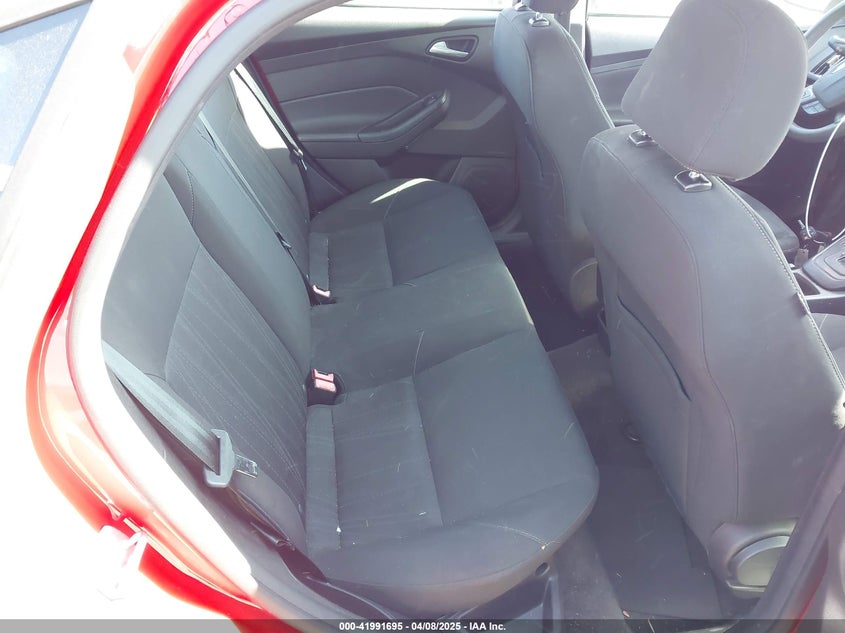 2015 FORD FOCUS SE - 1FADP3F29FL335407