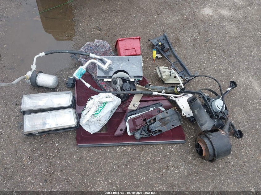 1996 Buick Century Special/Custom/Limited VIN: 1G4AG55M5T6426241 Lot: 41991733