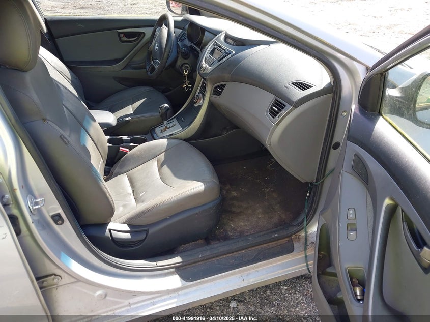 2011 HYUNDAI ELANTRA VIN: 5NPDH4AE7BH000899