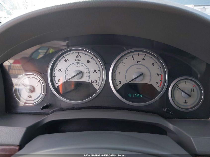 2010 Chrysler Town & Country Touring VIN: 2A4RR5D17AR491889 Lot: 41991998