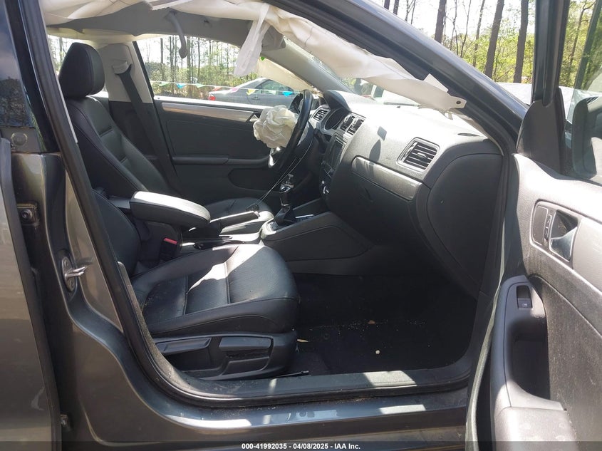 2017 VOLKSWAGEN JETTA VIN: 3VWB67AJ4HM343293