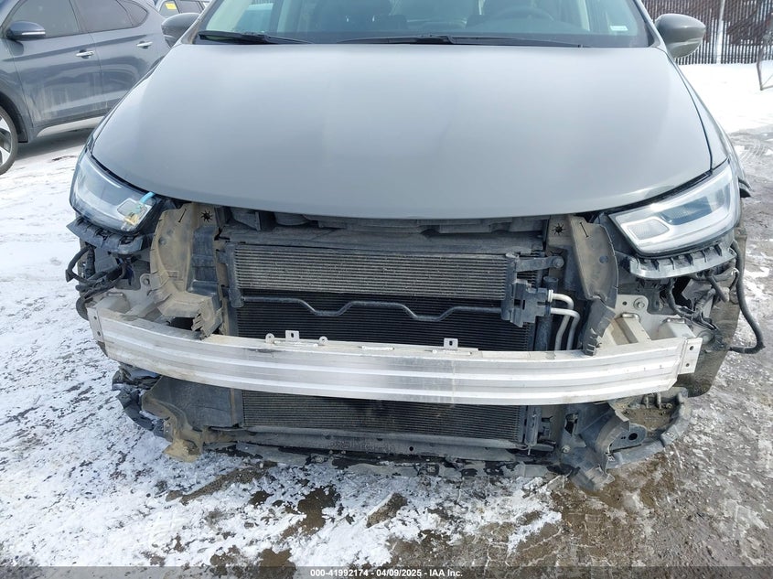 2022 CHRYSLER PACIFICA TOURING L - 2C4RC1BG1NR179368