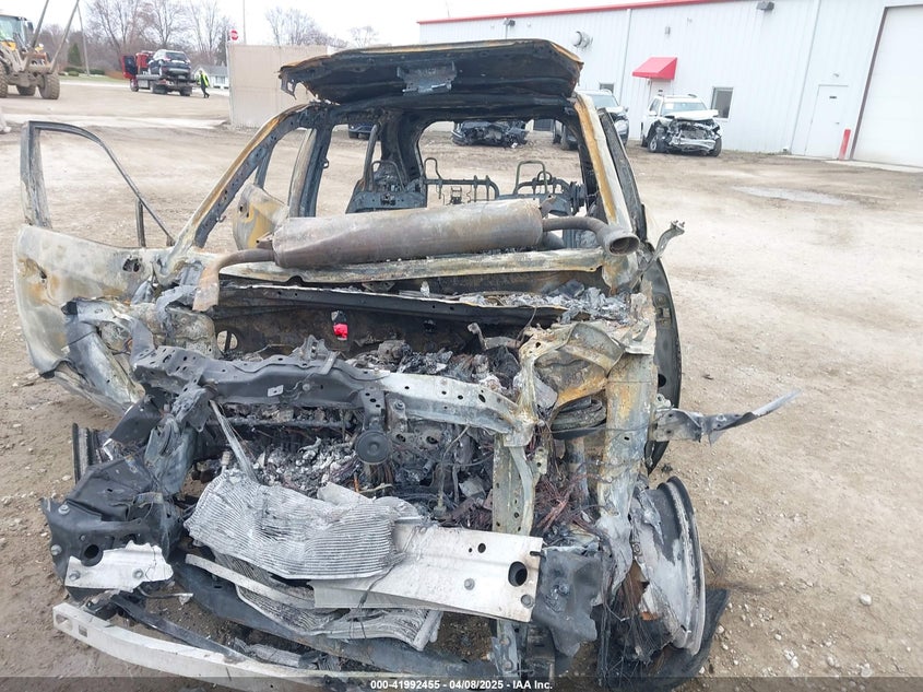 VIN 4T3R6RFV6MU011454 2021 TOYOTA RAV4 HYBRID XLE