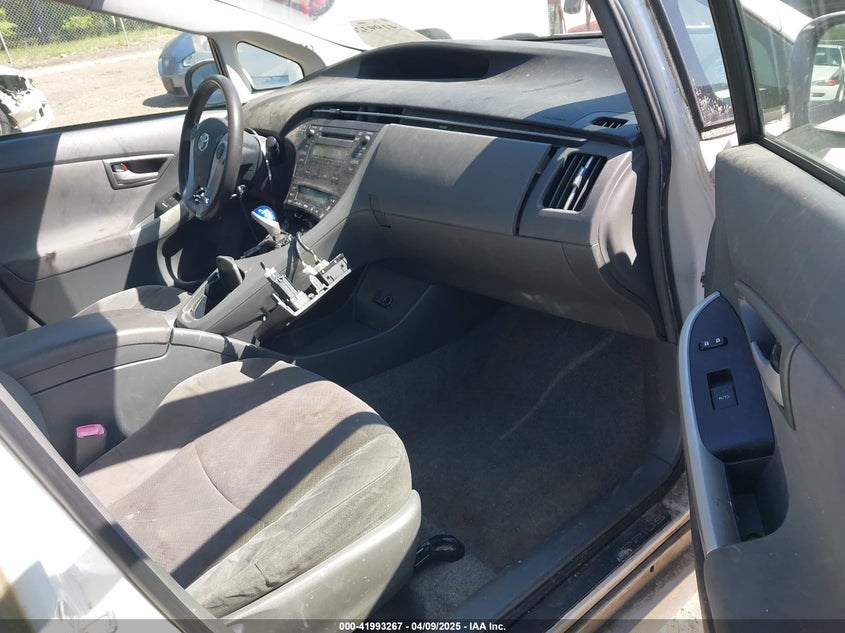 2011 TOYOTA PRIUS VIN: JTDKN3DU8B5364553