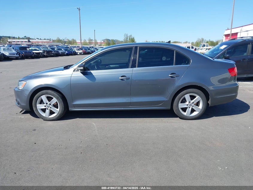 2011 VOLKSWAGEN JETTA VIN: 3VWLL7AJ9BM117397