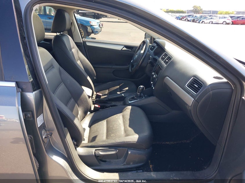 2011 VOLKSWAGEN JETTA VIN: 3VWLL7AJ9BM117397