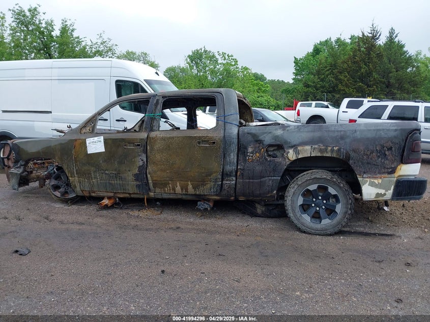 2022 RAM 1500 VIN: 1C6RRENT8NN451322