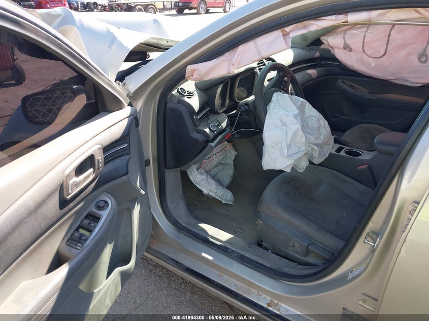 2014 CHEVROLET MALIBU VIN: 1G11B5SL0EF253268