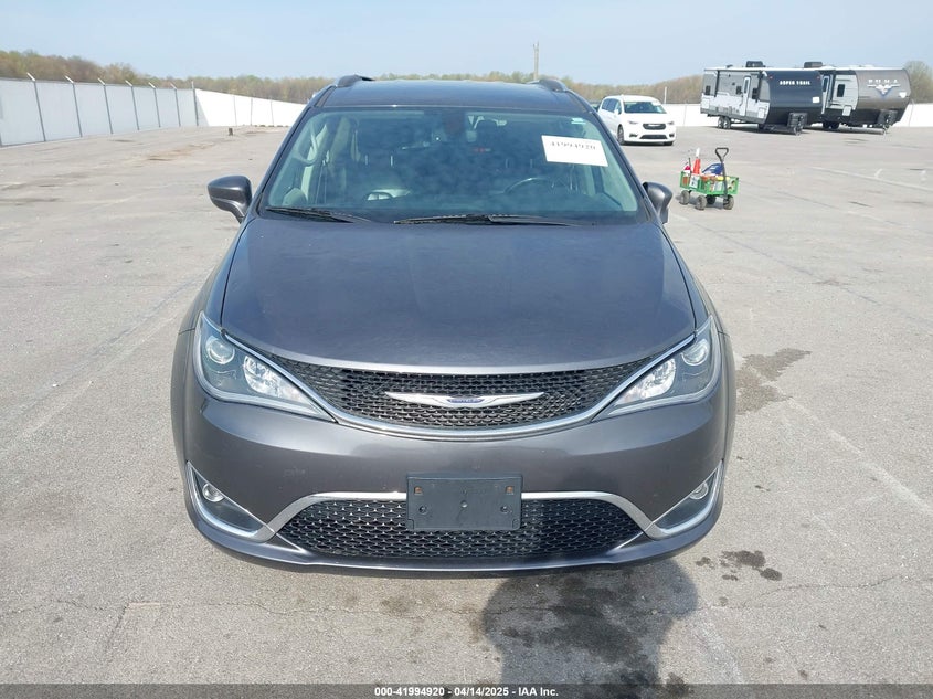 2020 Chrysler Pacifica Touring L VIN: 2C4RC1BG9LR268909 Lot: 41994920