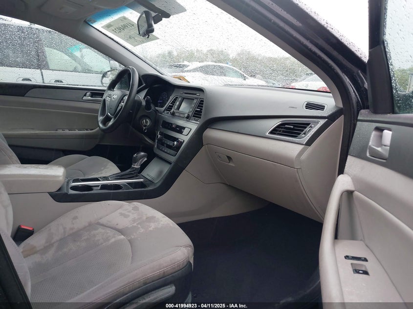 2015 HYUNDAI SONATA SE - 5NPE24AF4FH216200