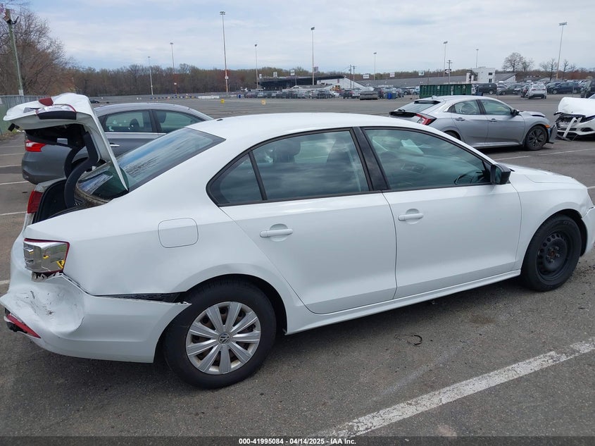 2014 VOLKSWAGEN JETTA 2.0L S - 3VW2K7AJ5EM329328