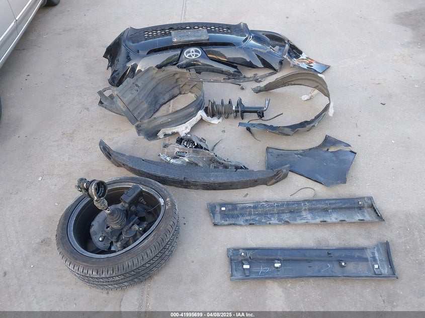 2017 TOYOTA COROLLA SE - 5YFBURHE5HP621513