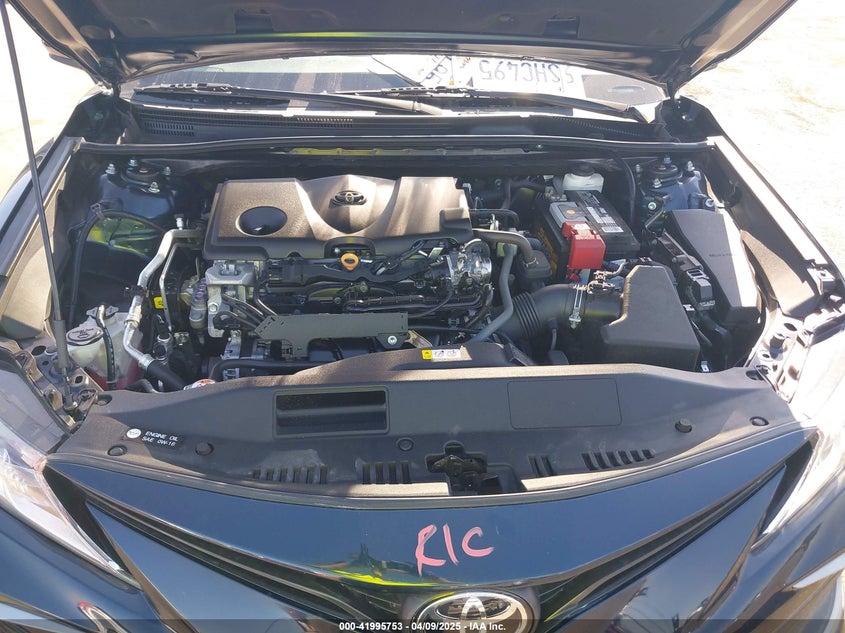 2021 TOYOTA CAMRY LE - 4T1C11AKXMU526906