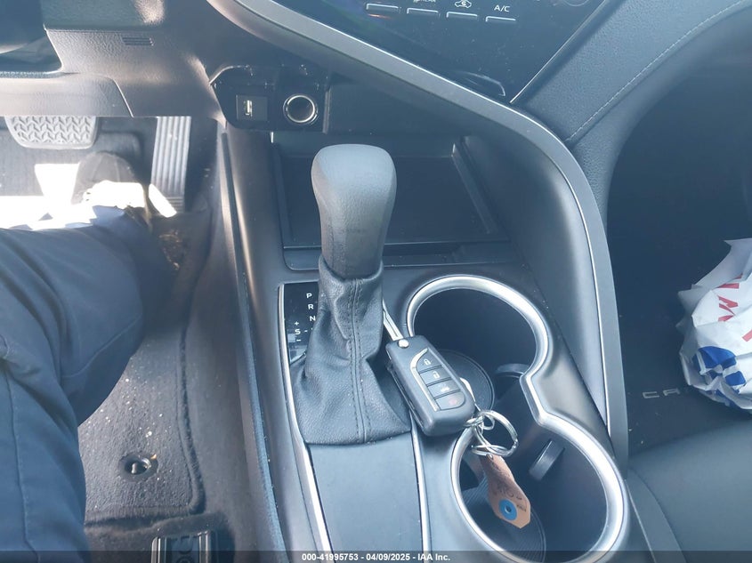 2021 TOYOTA CAMRY LE - 4T1C11AKXMU526906