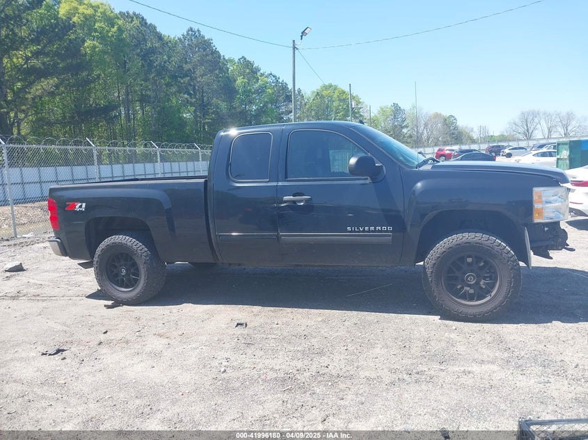 2013 CHEVROLET SILVERADO 1500 VIN: 1GCRKSE71DZ411511