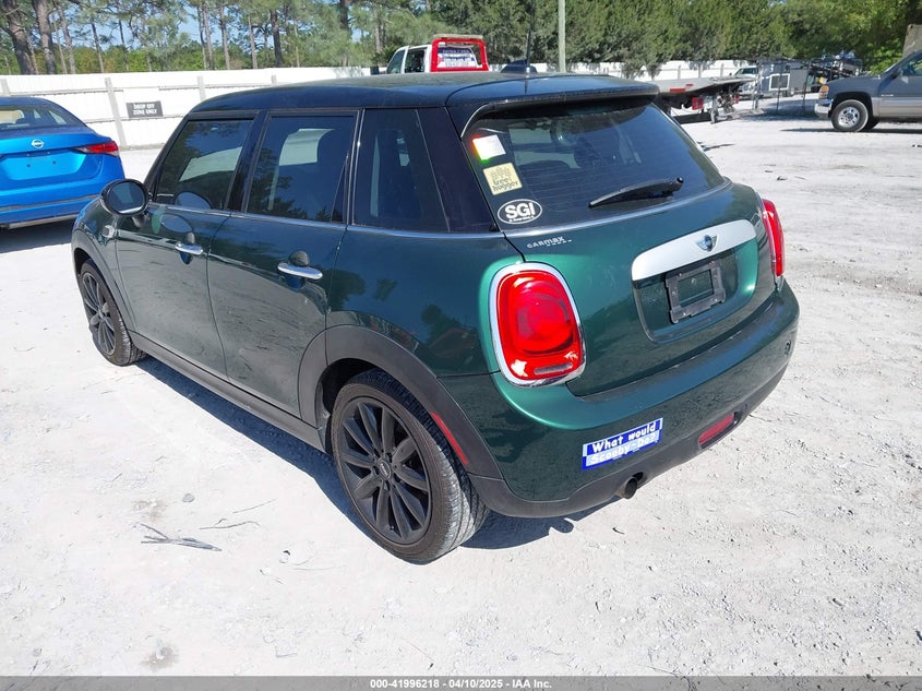 2015 MINI HARDTOP VIN: WMWXS5C56FT830225