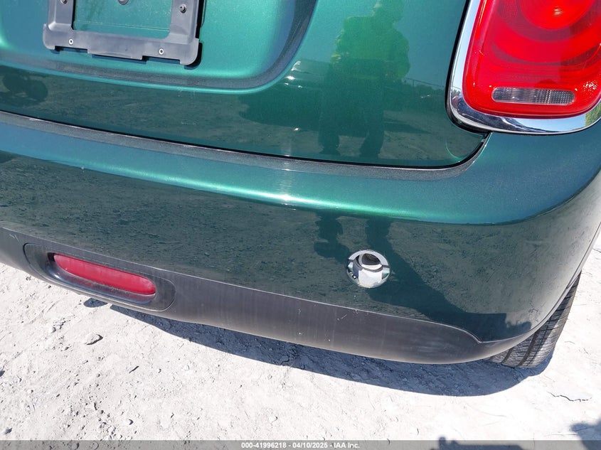 2015 MINI HARDTOP VIN: WMWXS5C56FT830225