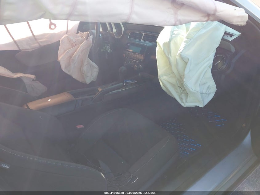2011 CHEVROLET CAMARO VIN: 2G1FA1ED0B9137949