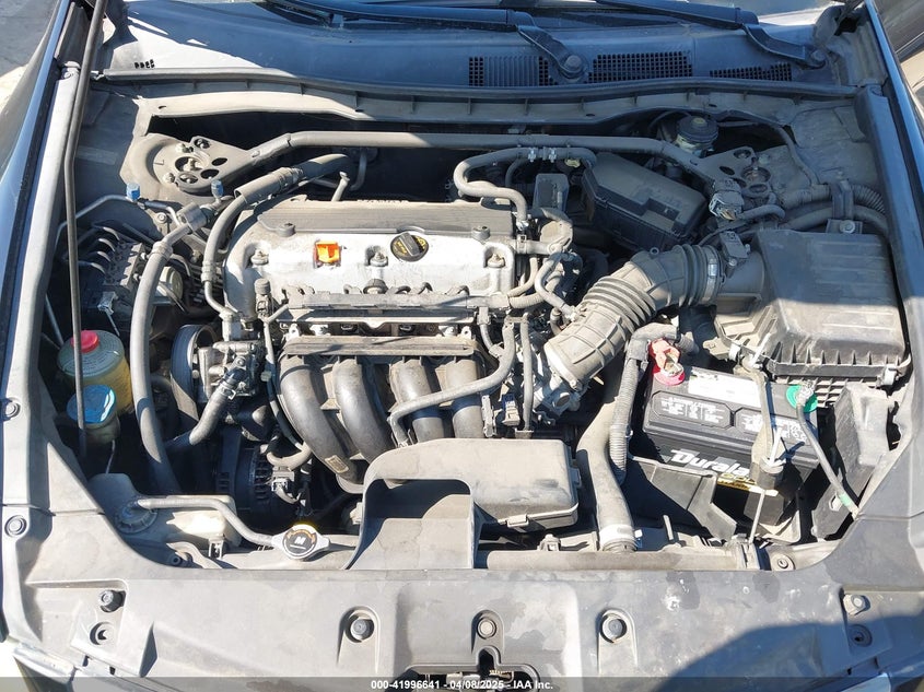 2011 HONDA ACCORD VIN: 1HGCP2F70BA036181