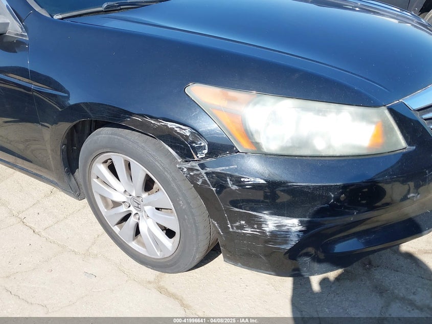 2011 HONDA ACCORD VIN: 1HGCP2F70BA036181