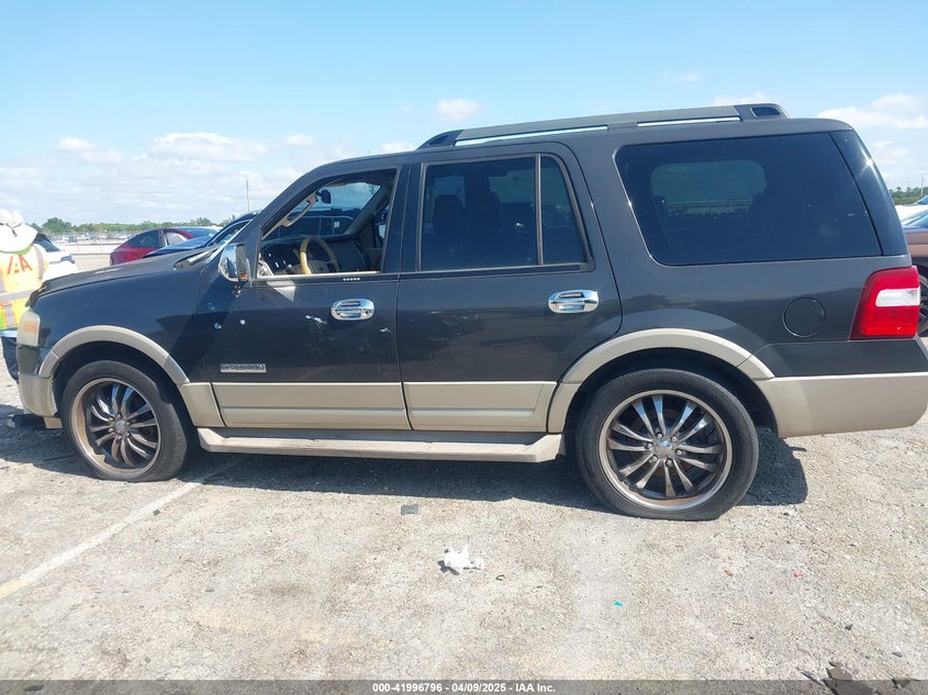2007 FORD EXPEDITION EL VIN: 1FMFU17587LA26789