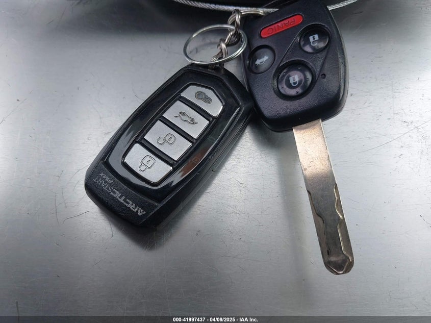 2012 HONDA CIVIC VIN: 2HGFG3B86CH504886