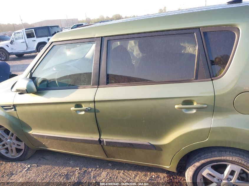 2011 Kia Soul + VIN: KNDJT2A2XB7300792 Lot: 41997449