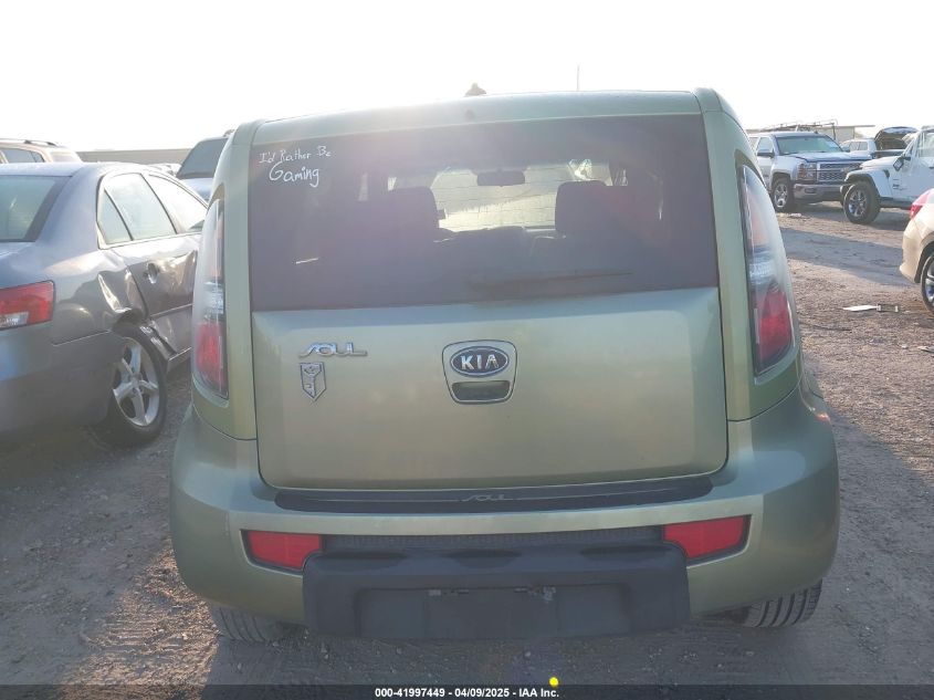 2011 Kia Soul + VIN: KNDJT2A2XB7300792 Lot: 41997449