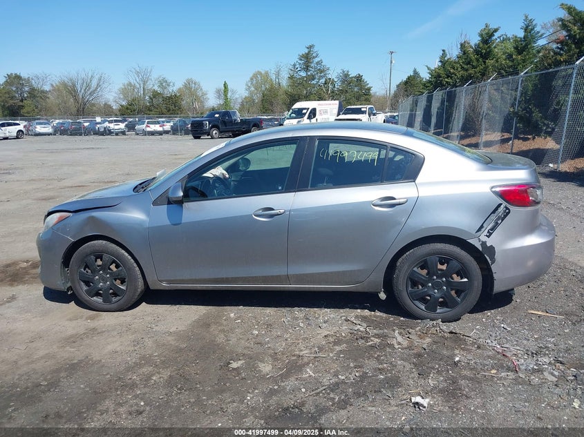 2013 MAZDA MAZDA3 VIN: JM1BL1U73D1814690