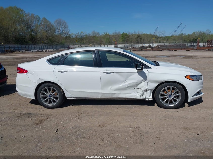 VIN 3FA6P0LU8HR396572 2017 FORD FUSION HYBRID SE