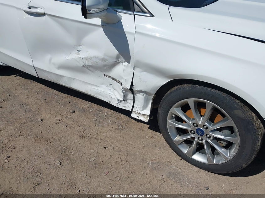 VIN 3FA6P0LU8HR396572 2017 FORD FUSION HYBRID SE