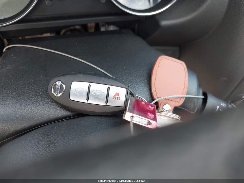 2013 NISSAN ROGUE VIN: JN8AS5MT8DW502388