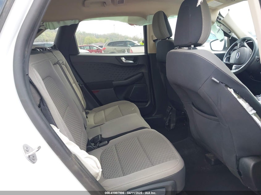 VIN 1FMCU9G68LUB64704 2020 FORD ESCAPE SE