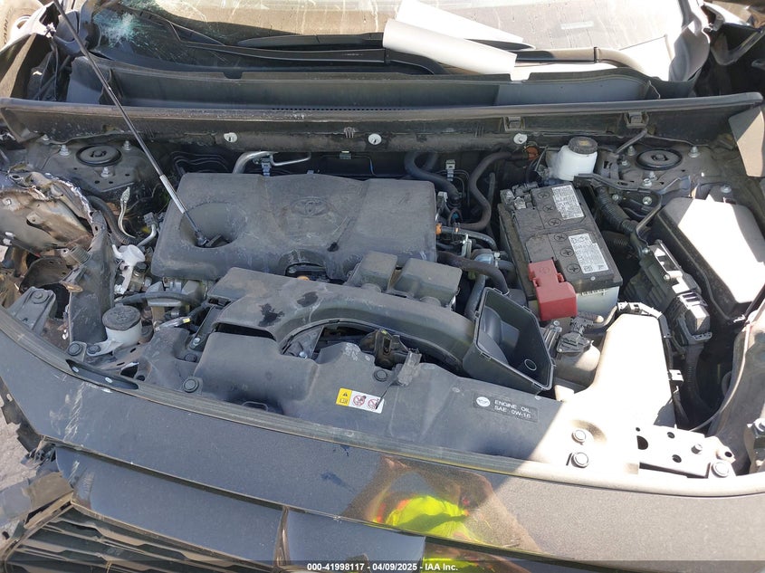 VIN 2T3W1RFV0RC263842 2024 TOYOTA RAV4 XLE