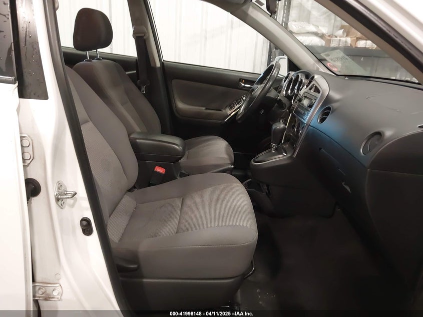2007 TOYOTA MATRIX VIN: 2T1KR32EX7C657090