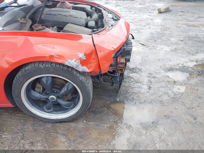 2011 CHEVROLET CAMARO VIN: 2G1FC1ED0B9120319