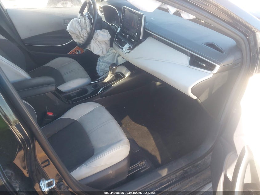 2019 TOYOTA COROLLA XSE - JTNK4RBE7K3044049